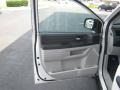 Stone White - Grand Caravan SE Photo No. 16