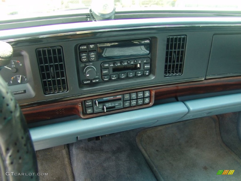 1997 Buick LeSabre Custom Controls Photo #51998697