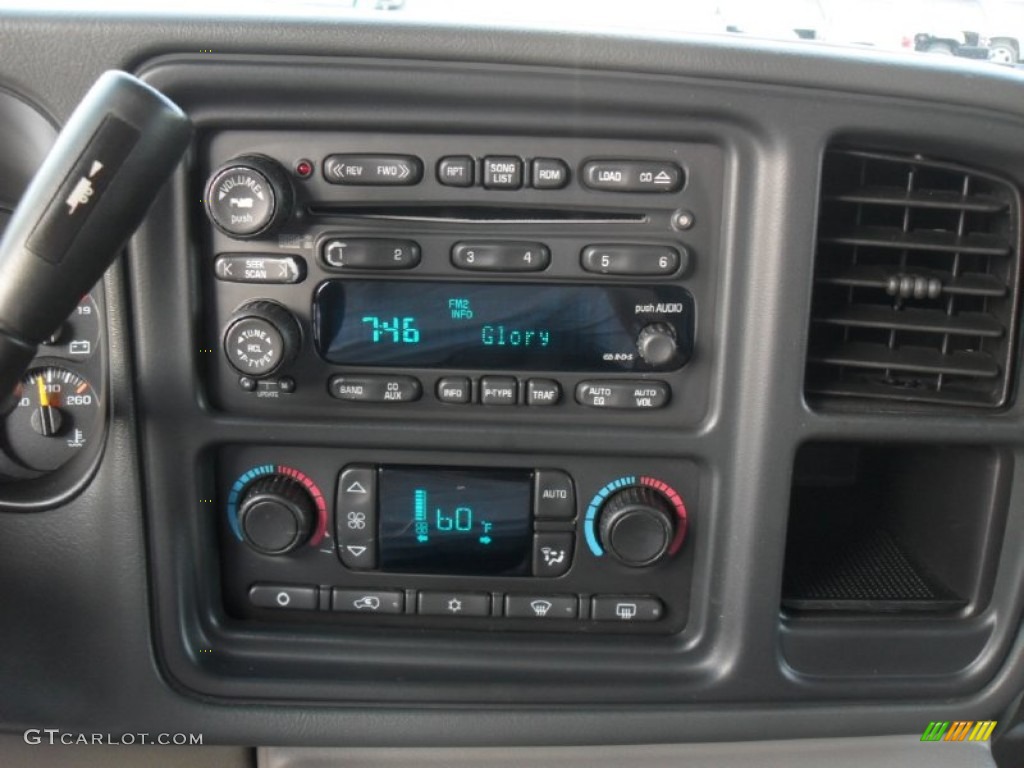 2003 Suburban 1500 LT 4x4 - Light Pewter Metallic / Gray/Dark Charcoal photo #12