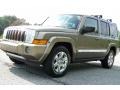 Light Khaki Metallic - Commander Limited 4x4 Photo No. 3