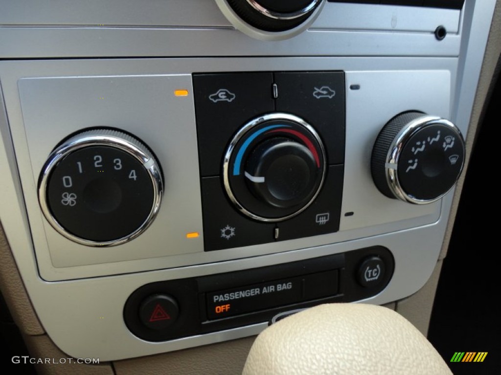 2011 Chevrolet Malibu LS Controls Photo #52005999
