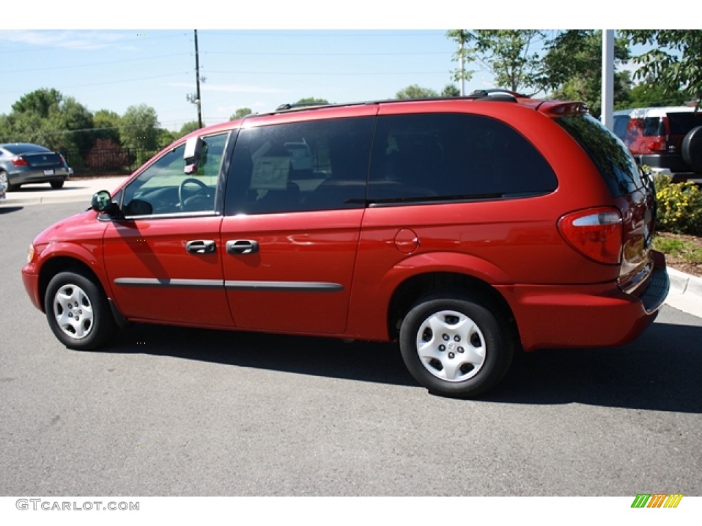 2003 Grand Caravan SE - Inferno Red Tinted Pearl / Taupe photo #4
