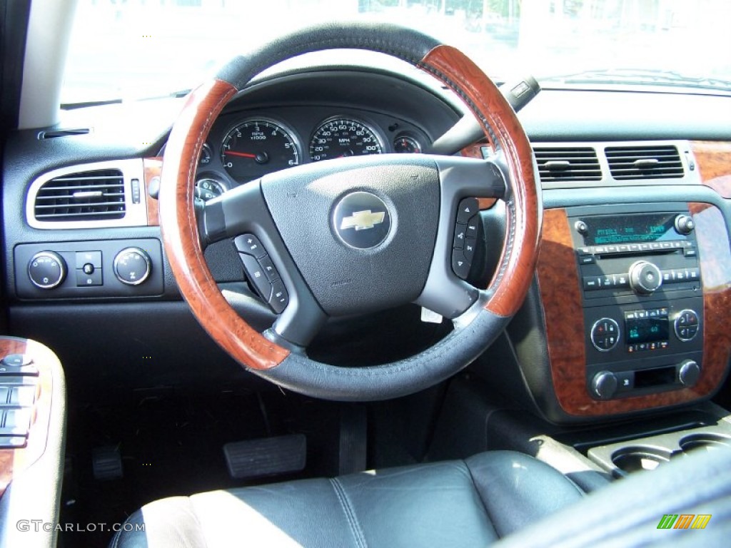 2007 Chevrolet Avalanche LT 4WD Ebony Dashboard Photo #52008048