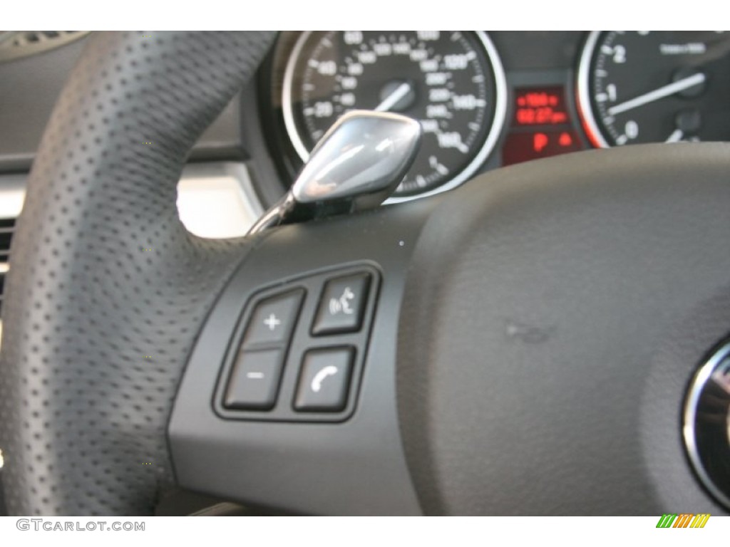 2010 BMW 3 Series 335i Coupe Controls Photo #52011138