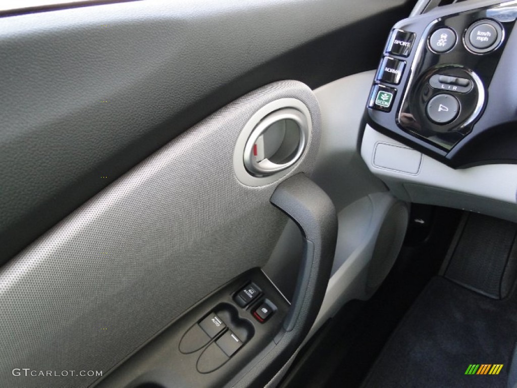 2011 Honda CR-Z Sport Hybrid Controls Photo #52011873