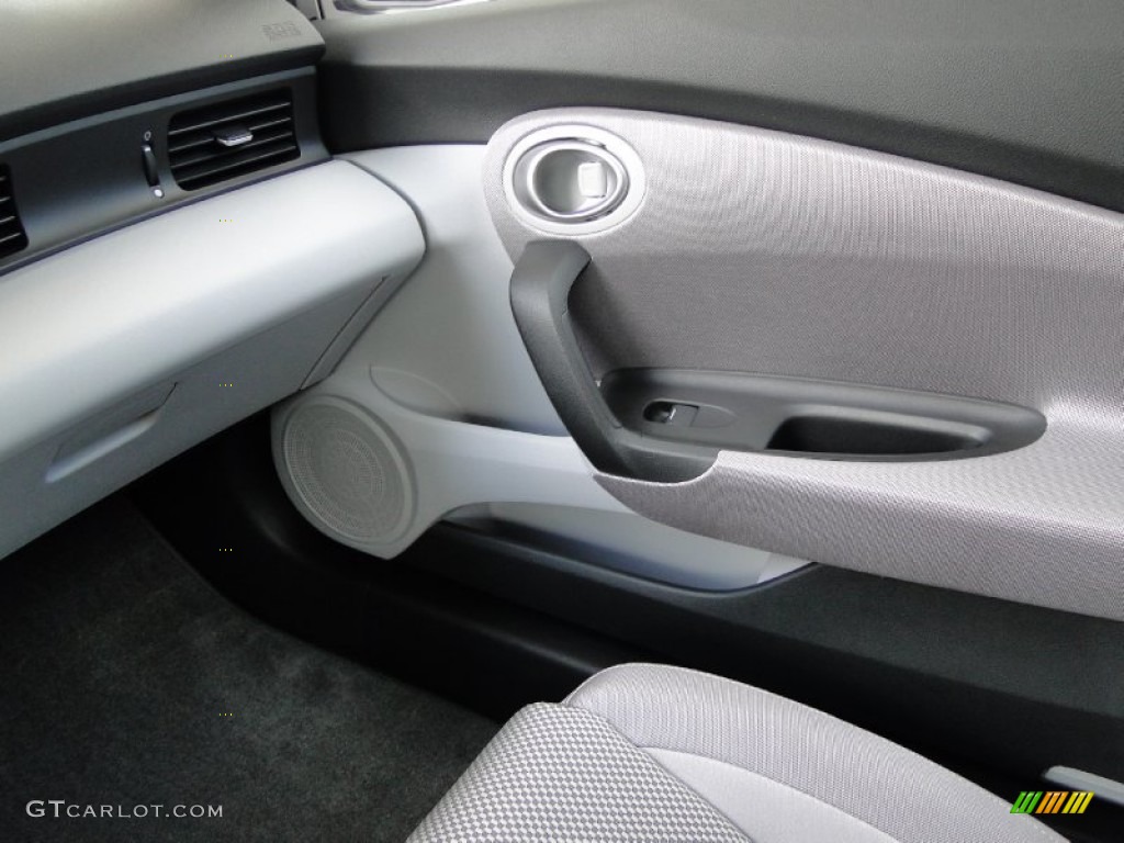 2011 Honda CR-Z Sport Hybrid Gray Fabric Door Panel Photo #52012008