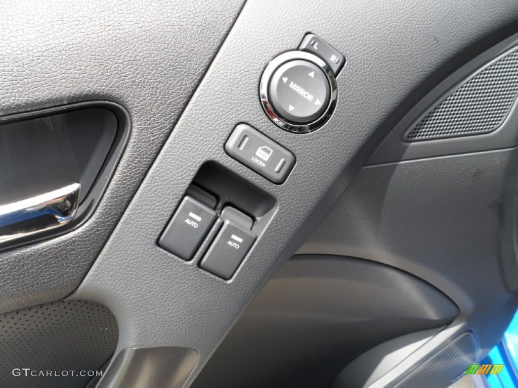 2012 Hyundai Genesis Coupe 3.8 Track Controls Photo #52019685