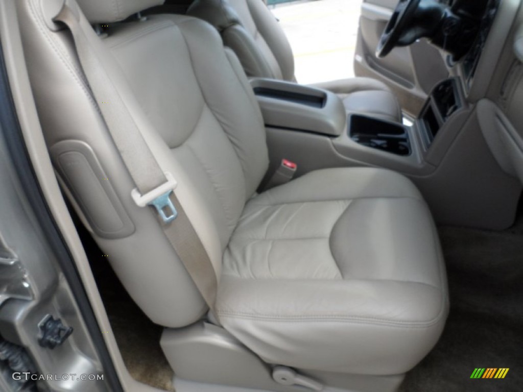 2003 Suburban 1500 LT - Light Pewter Metallic / Tan/Neutral photo #26