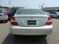 Lunar Mist Metallic - Camry XLE Photo No. 5