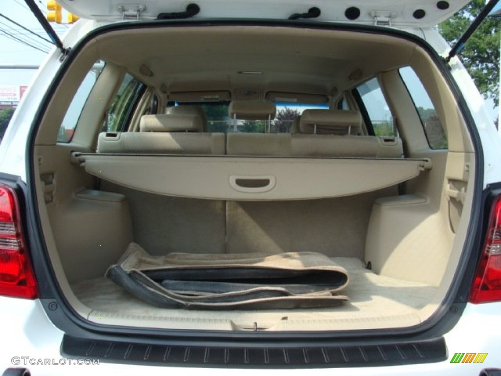 2001 Toyota Highlander V6 Trunk Photos