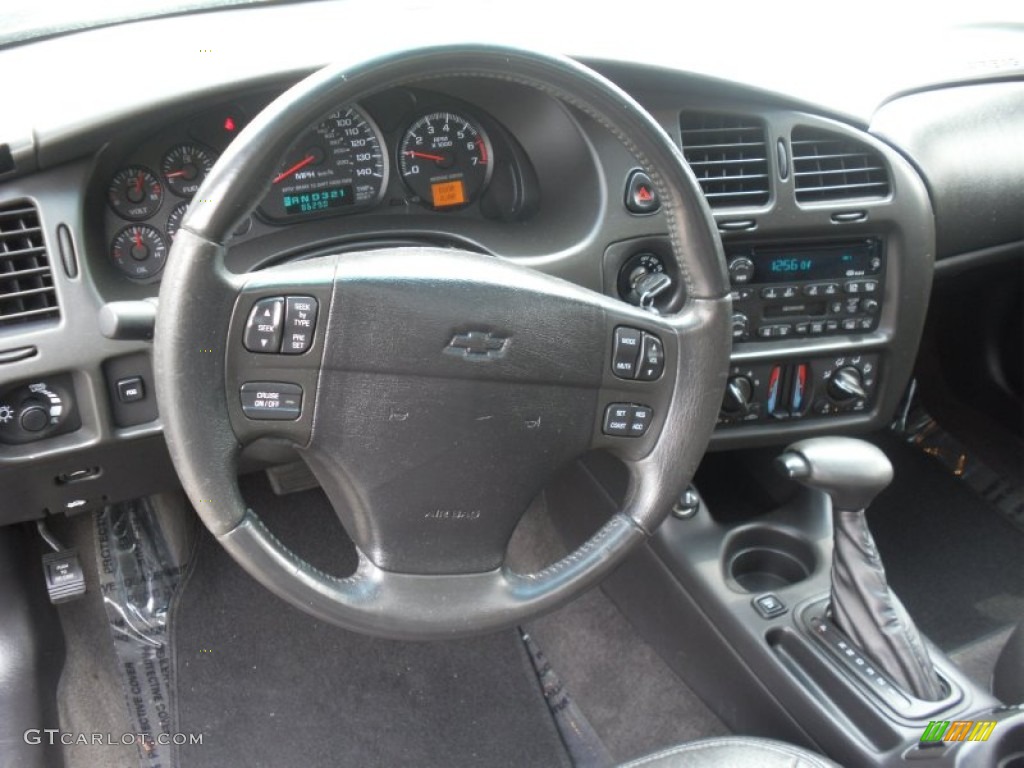 2000 Chevrolet Monte Carlo SS Ebony Dashboard Photo #52028028