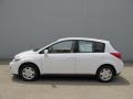 Fresh Powder - Versa 1.8 S Hatchback Photo No. 2