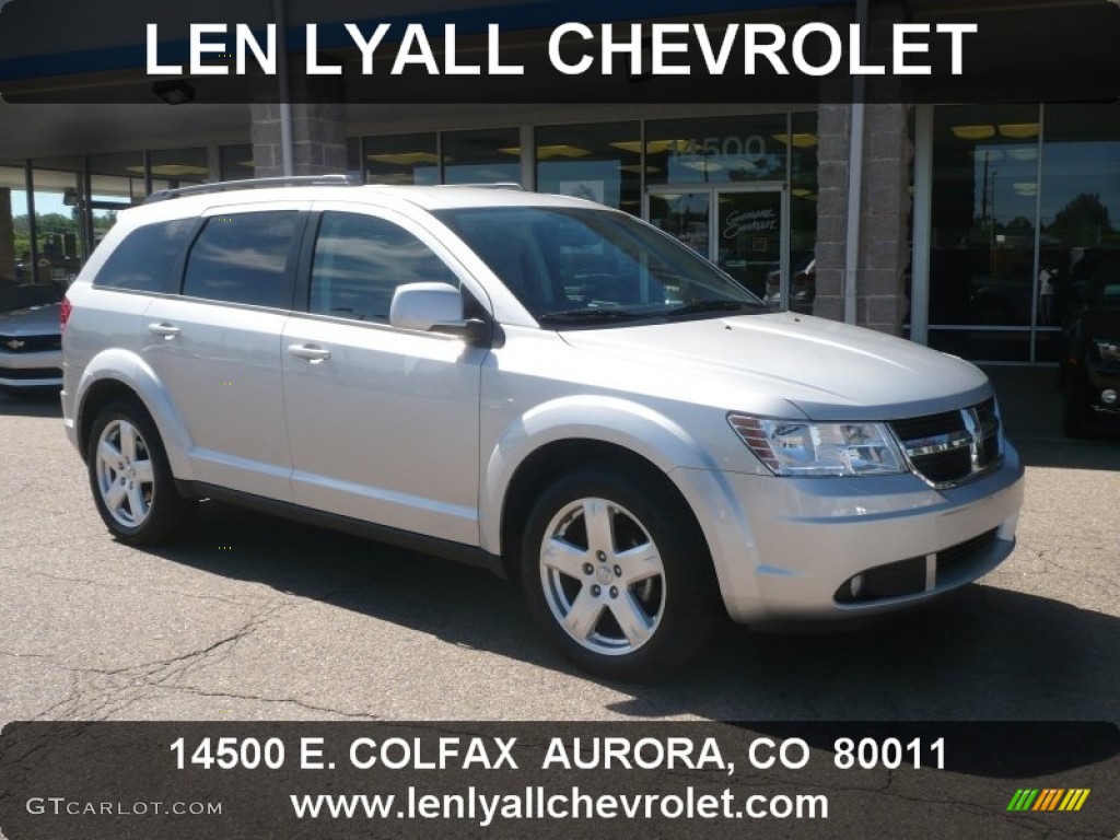 Bright Silver Metallic Dodge Journey