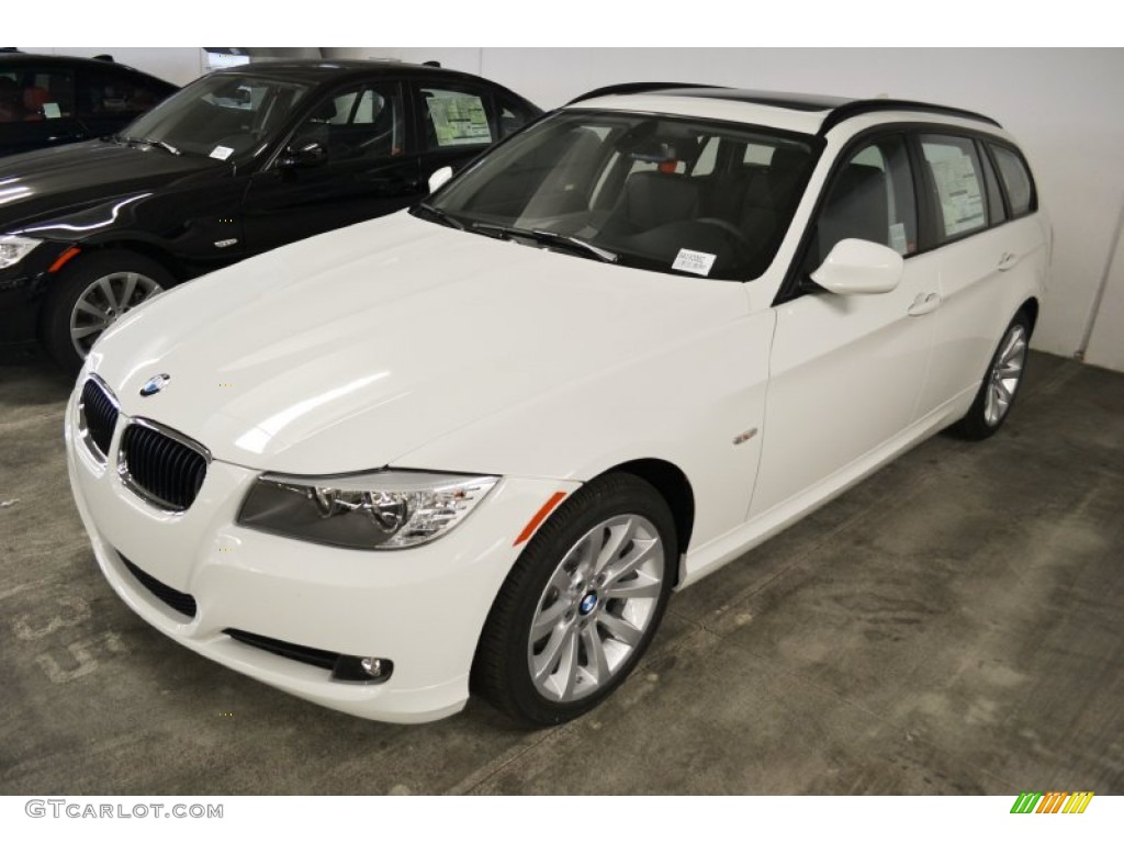 2011 3 Series 328i Sports Wagon - Alpine White / Black photo #6