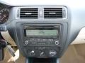 2011 Volkswagen Jetta SE Sedan Controls