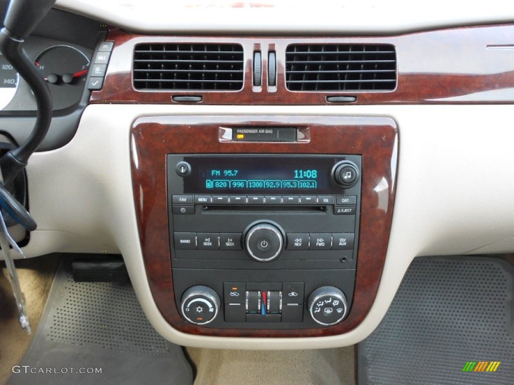 2007 Chevrolet Impala LT Controls Photo #52033926