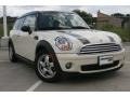 Pepper White - Cooper Clubman Photo No. 1