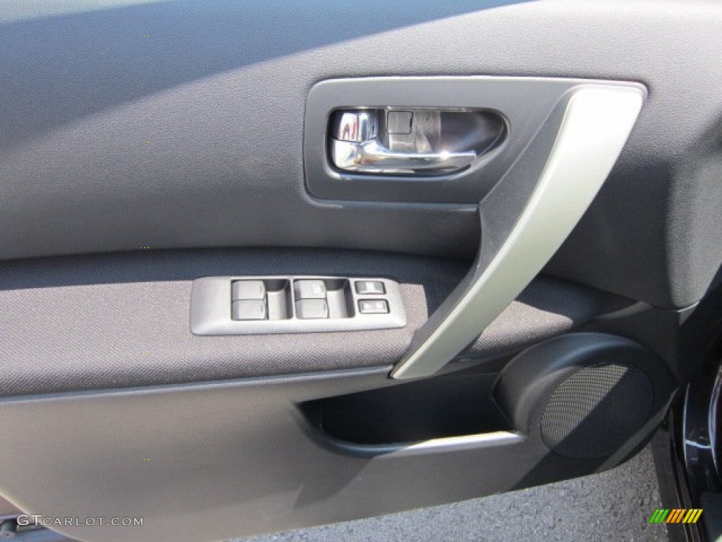 2011 Rogue SV AWD - Black Amethyst / Black photo #15