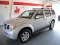 2007 Silver Lightning Nissan Pathfinder LE  photo #1