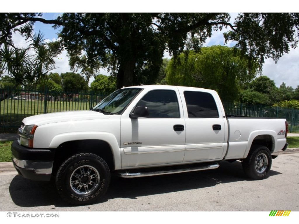 2004 Silverado 2500HD LT Crew Cab 4x4 - Summit White / Tan photo #2