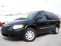 2007 Brilliant Black Crystal Pearl Chrysler Town & Country Touring  photo #1