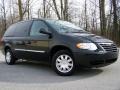 2007 Brilliant Black Crystal Pearl Chrysler Town & Country Touring  photo #5