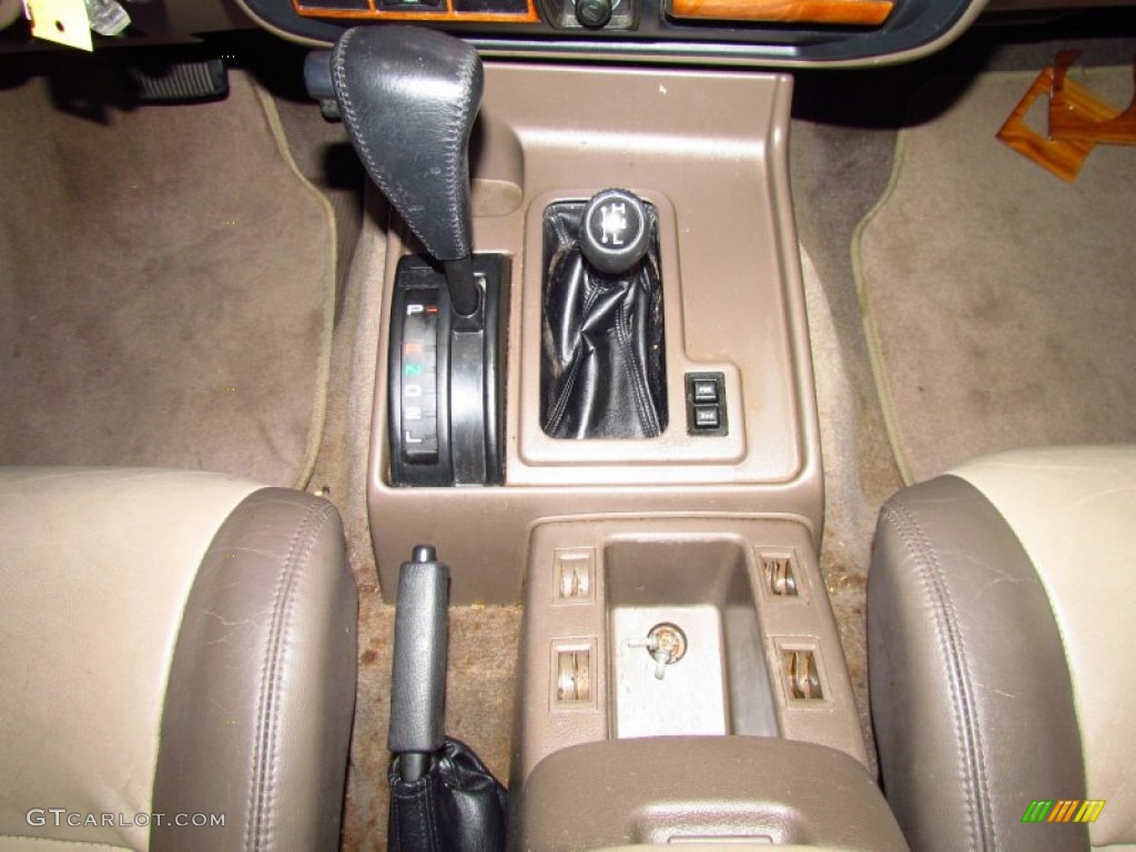1997 Toyota Land Cruiser Standard Land Cruiser Model 4 Speed Automatic Transmission Photo #52050062