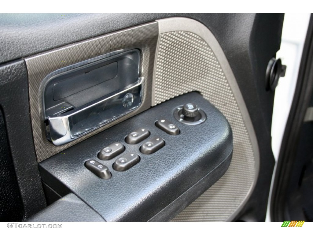 2006 F150 FX4 SuperCab 4x4 - Oxford White / Black photo #37