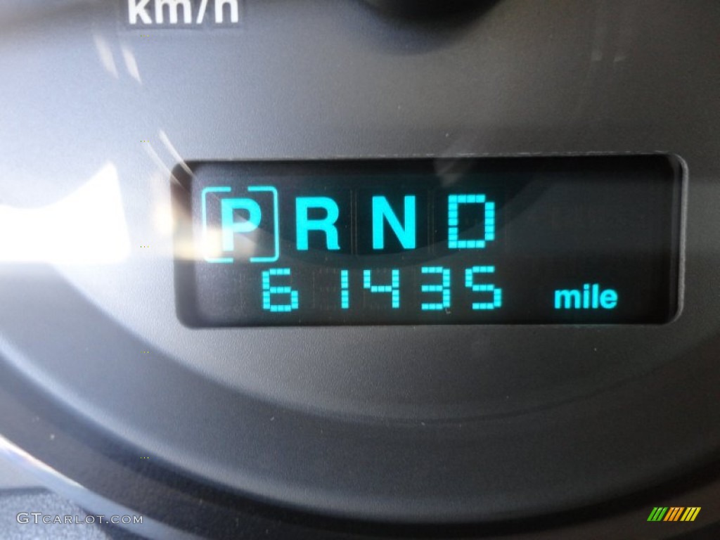 2006 Grand Cherokee Laredo - Black / Khaki photo #27