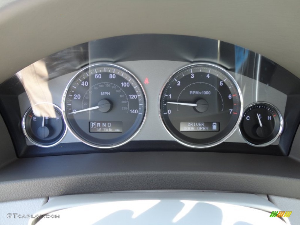 2010 Jeep Grand Cherokee Limited Gauges Photo #52053200