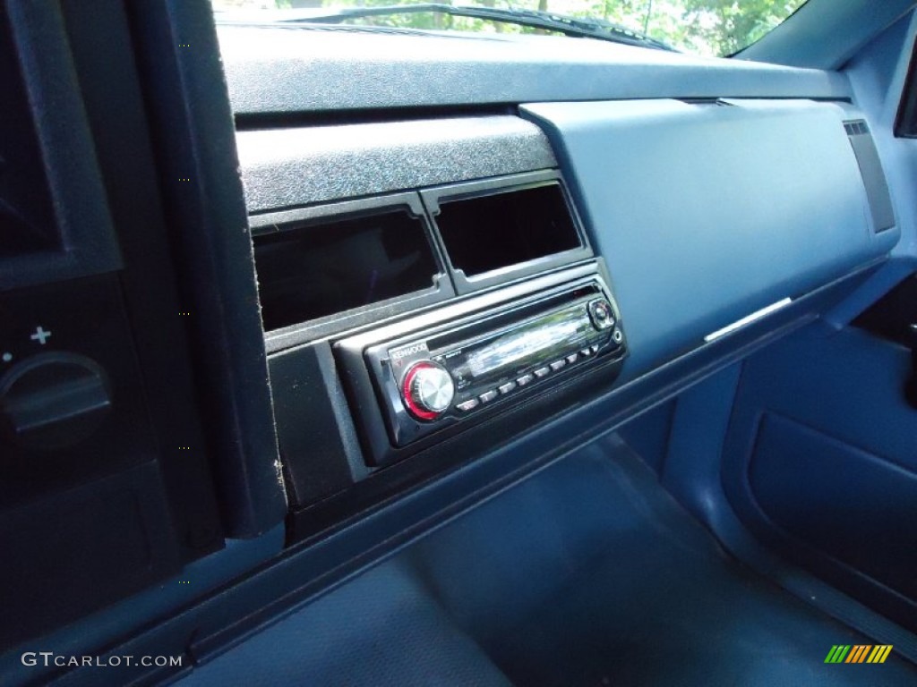 1988 C/K K1500 Regular Cab 4x4 - Light Stellar Blue Metallic / Blue photo #17