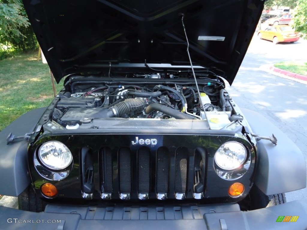 2011 Wrangler Sport 4x4 - Black / Black photo #32