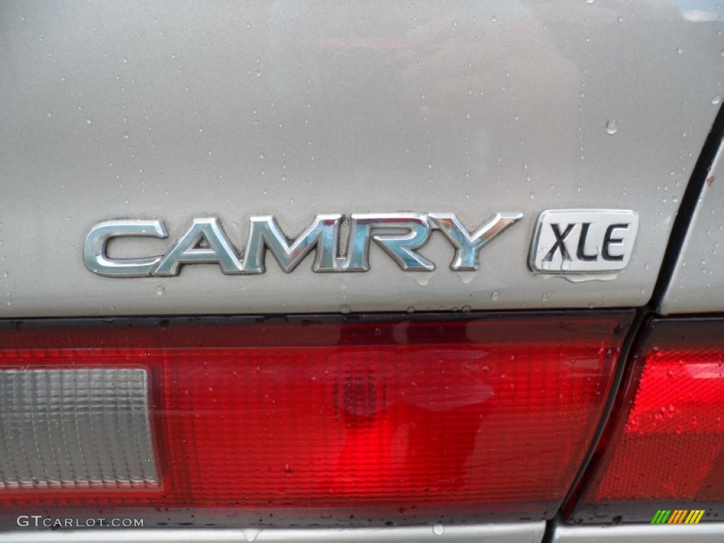 1999 Toyota Camry XLE V6 Marks and Logos Photo #52060112