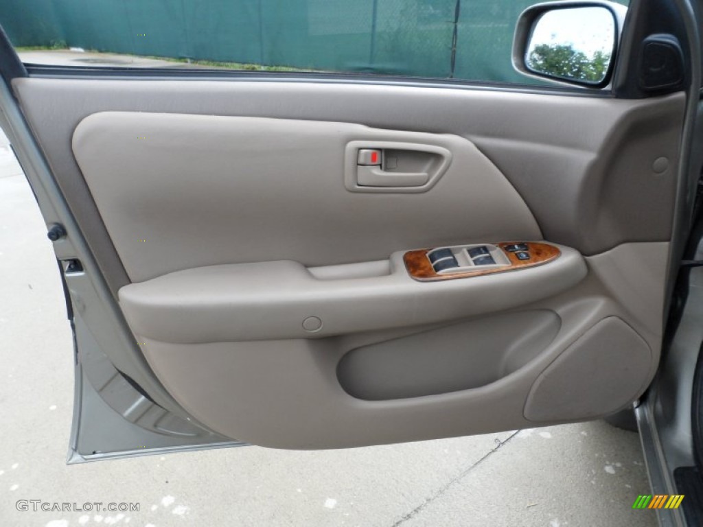 1999 Toyota Camry XLE V6 Door Panel Photos