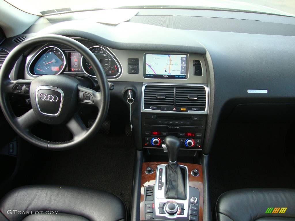 2007 Q7 4.2 quattro - Sycamore Green Metallic / Black photo #29