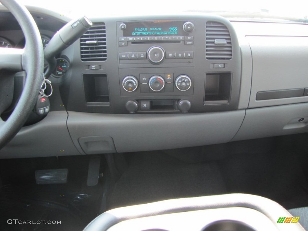 2011 Silverado 1500 LS Crew Cab - Victory Red / Dark Titanium photo #12
