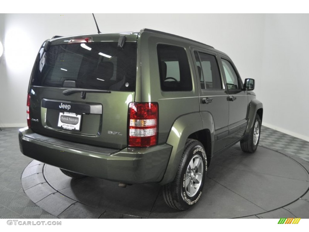 2008 Liberty Sport 4x4 - Jeep Green Metallic / Pastel Pebble Beige photo #5