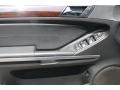 Black - ML 350 4Matic Photo No. 10