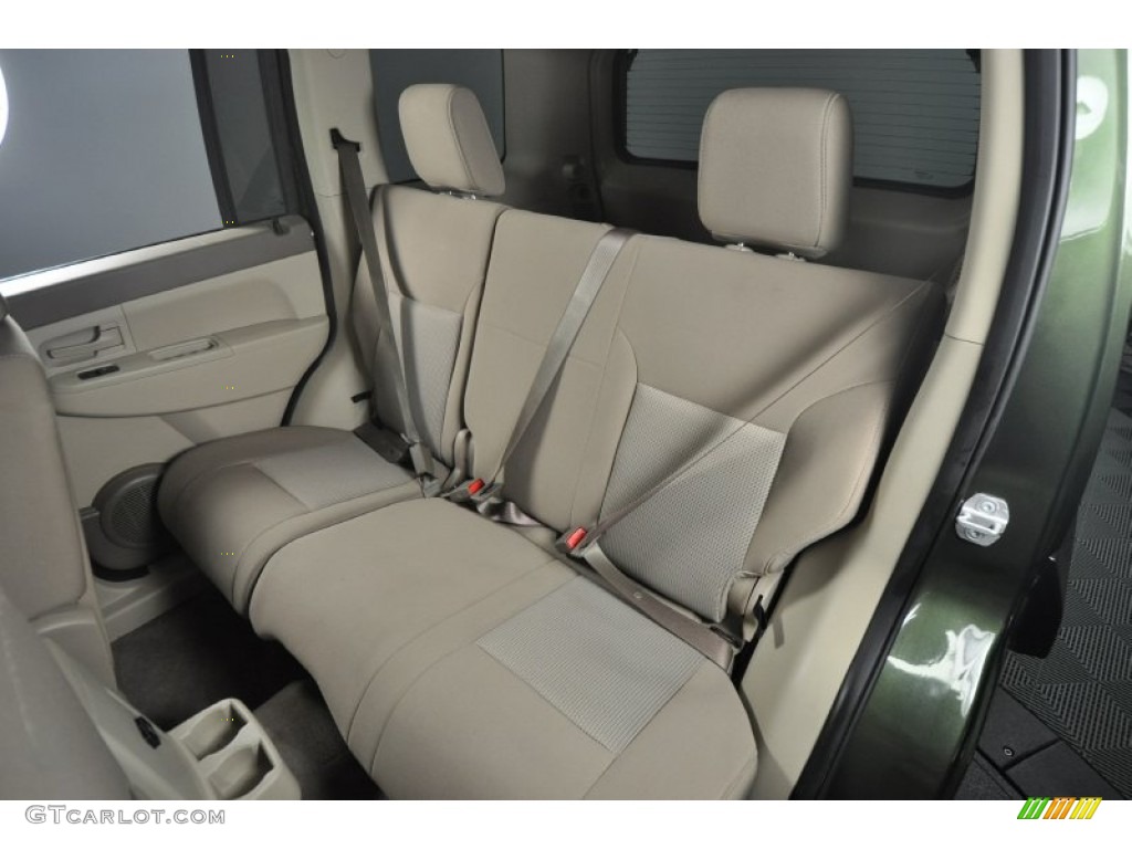 2008 Liberty Sport 4x4 - Jeep Green Metallic / Pastel Pebble Beige photo #18