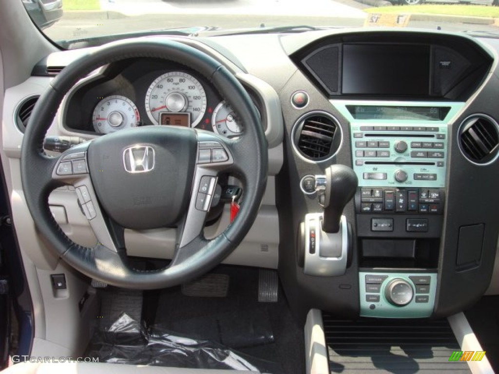 2009 Pilot Touring 4WD - Bali Blue Pearl / Gray photo #16