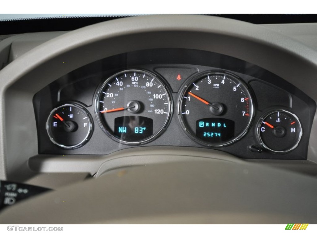 2008 Liberty Sport 4x4 - Jeep Green Metallic / Pastel Pebble Beige photo #31