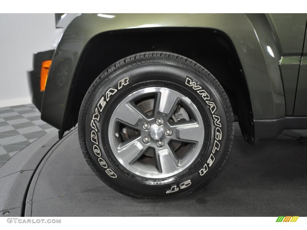 2008 Liberty Sport 4x4 - Jeep Green Metallic / Pastel Pebble Beige photo #35