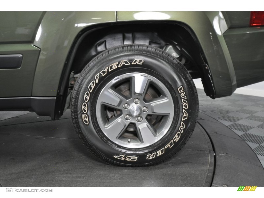 2008 Liberty Sport 4x4 - Jeep Green Metallic / Pastel Pebble Beige photo #36