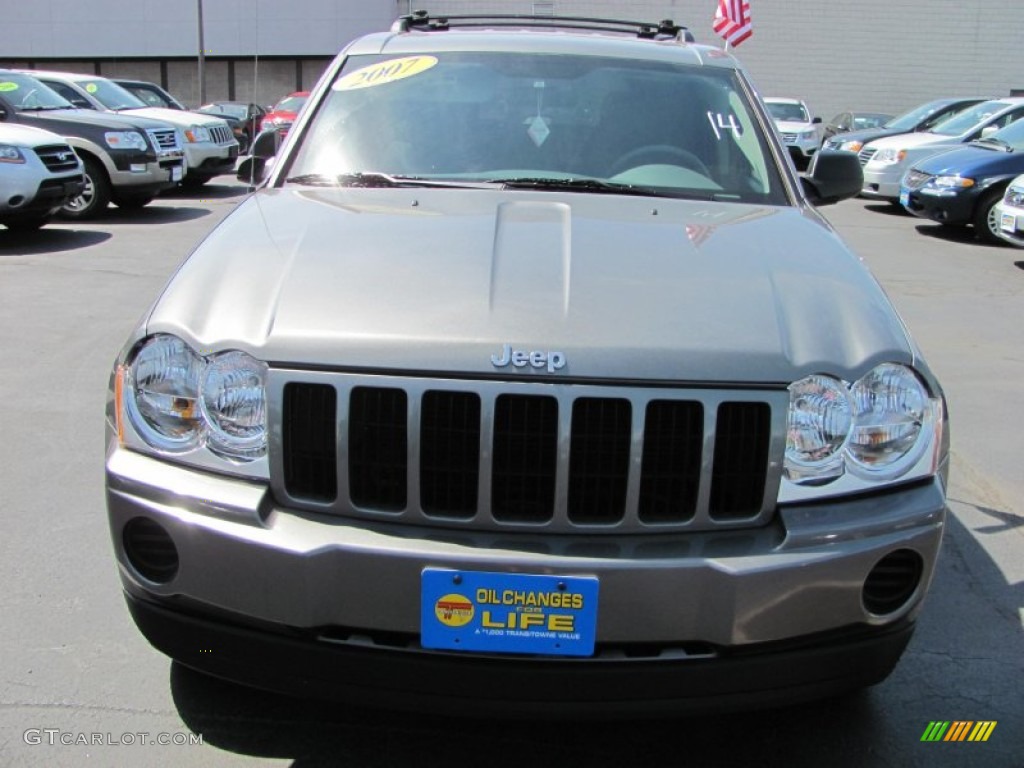 2007 Grand Cherokee Laredo 4x4 - Mineral Gray Metallic / Medium Slate Gray photo #19