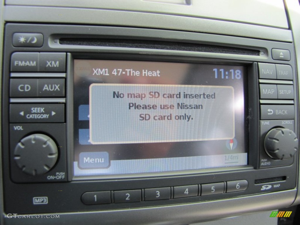 2012 Nissan Sentra 2.0 SR Special Edition Controls Photos
