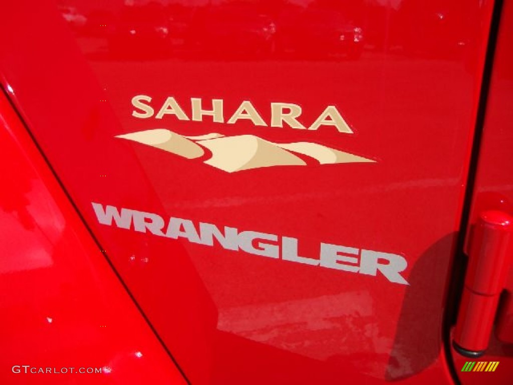 2011 Wrangler Sahara 4x4 - Flame Red / Black photo #15