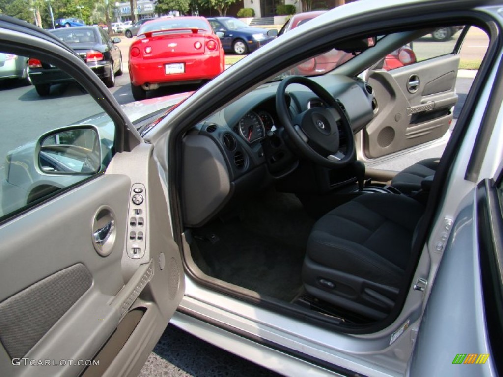 2005 Grand Prix Sedan - Galaxy Silver Metallic / Dark Pewter photo #9
