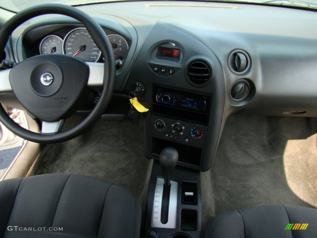 2005 Grand Prix Sedan - Galaxy Silver Metallic / Dark Pewter photo #16