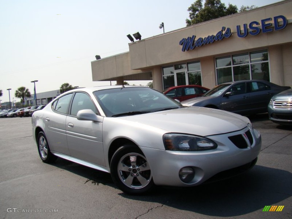 2005 Grand Prix Sedan - Galaxy Silver Metallic / Dark Pewter photo #29