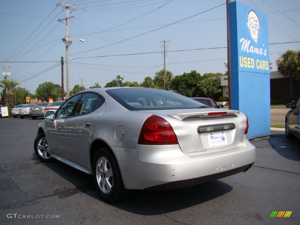 2005 Grand Prix Sedan - Galaxy Silver Metallic / Dark Pewter photo #31